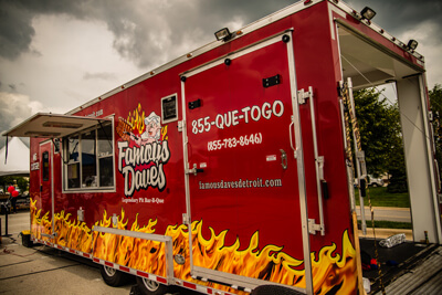 Famous Dave's Food Truck